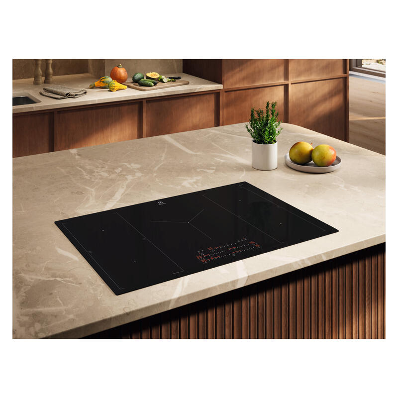 Electrolux 90cm 5 Zone Induction Cooktop - SenseFry - Black (Series 700)