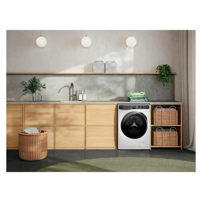 Electrolux 9kg Smart Front Load Washing Machine - White (UltimateCare 700)