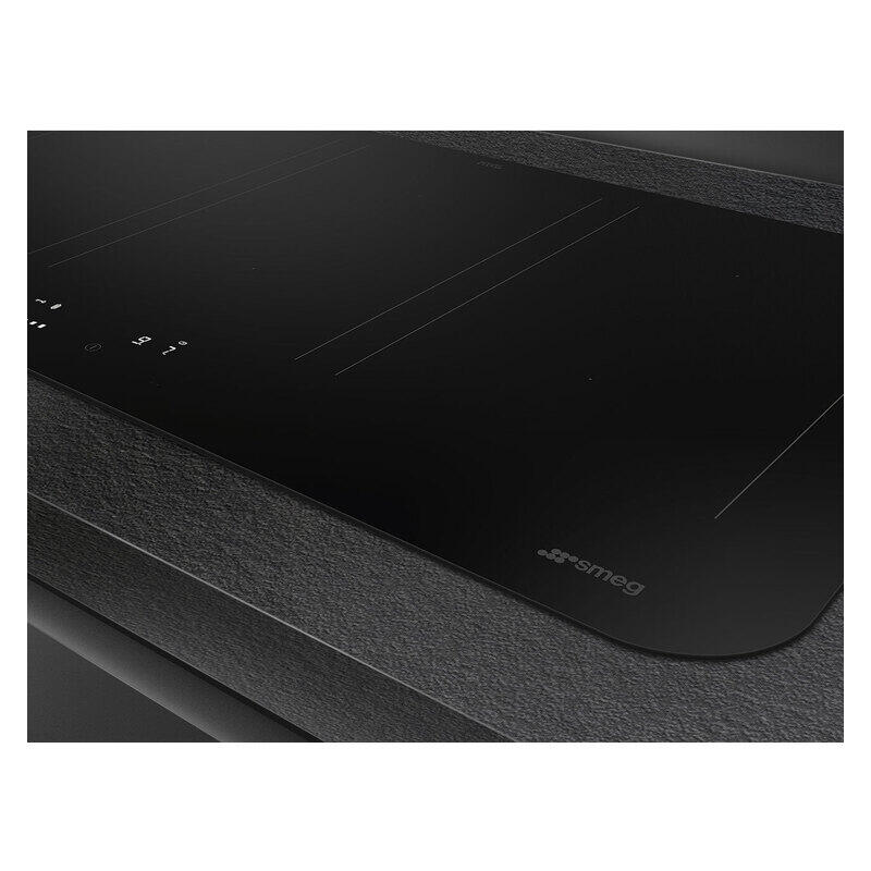 Smeg Isola 90cm Flat Induction Cooktop with Autovent 2.0 - Black